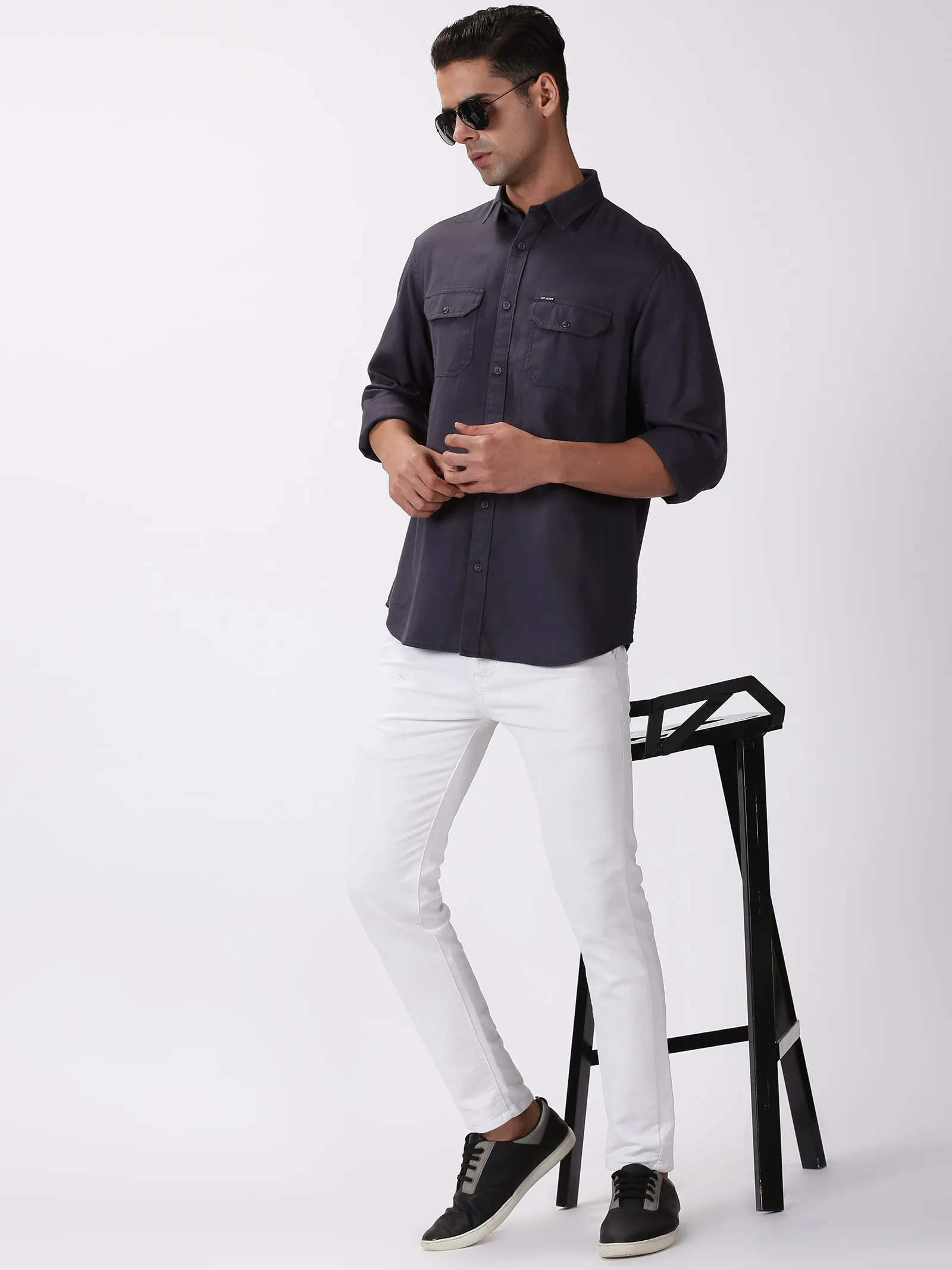 MEN'S DK GREY SOLID SLIM FIT SHIRT